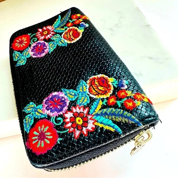 Desigual Embroidered Wallet Mex Mini - Picture 2 of 8